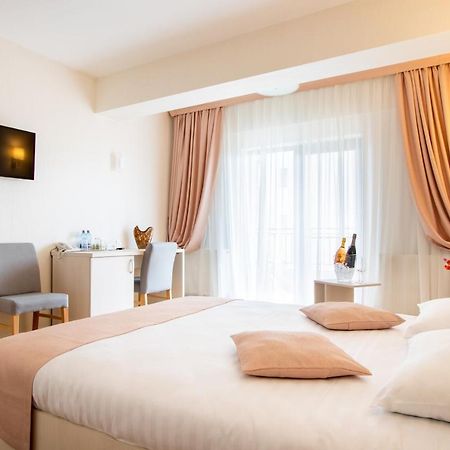 Hotel Bulevard Râmnicu Vâlcea Extérieur photo