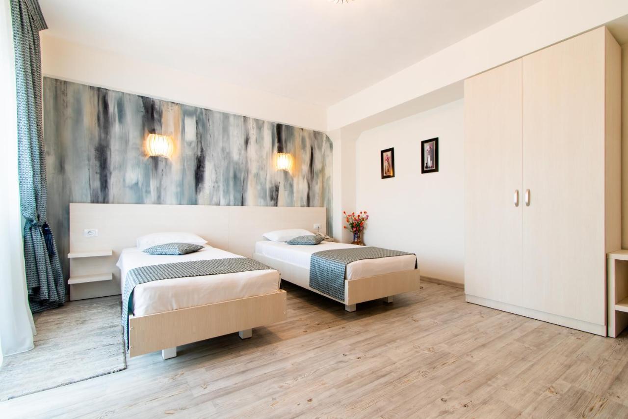 Hotel Bulevard Râmnicu Vâlcea Extérieur photo