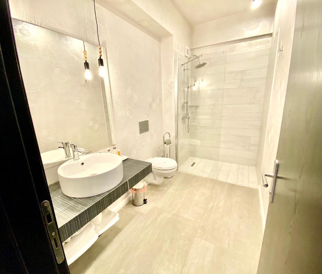 Hotel Bulevard Râmnicu Vâlcea Extérieur photo