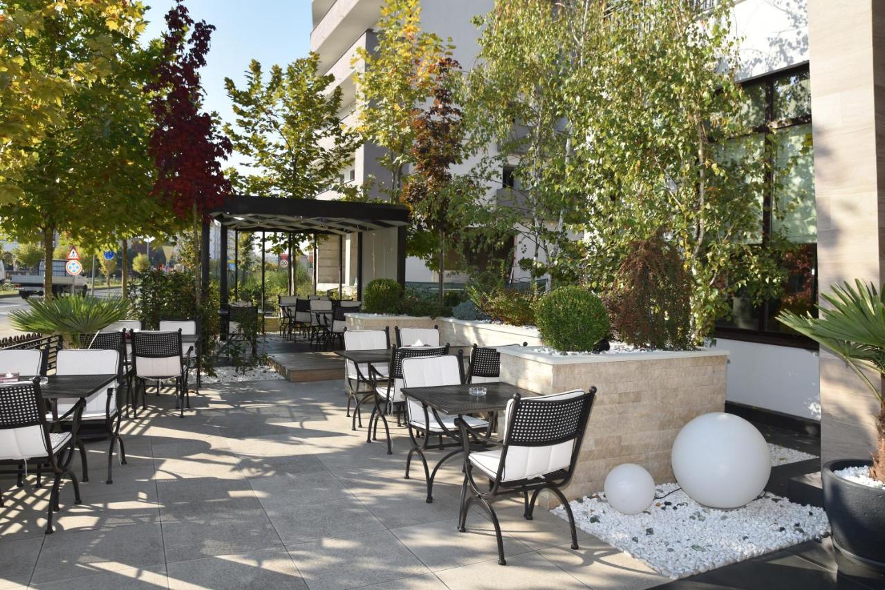 Hotel Bulevard Râmnicu Vâlcea Extérieur photo
