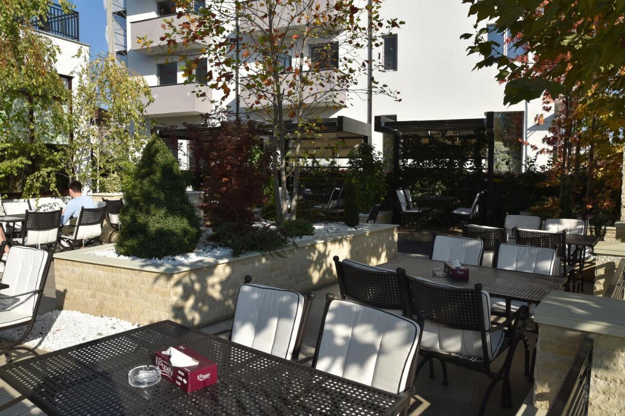 Hotel Bulevard Râmnicu Vâlcea Extérieur photo